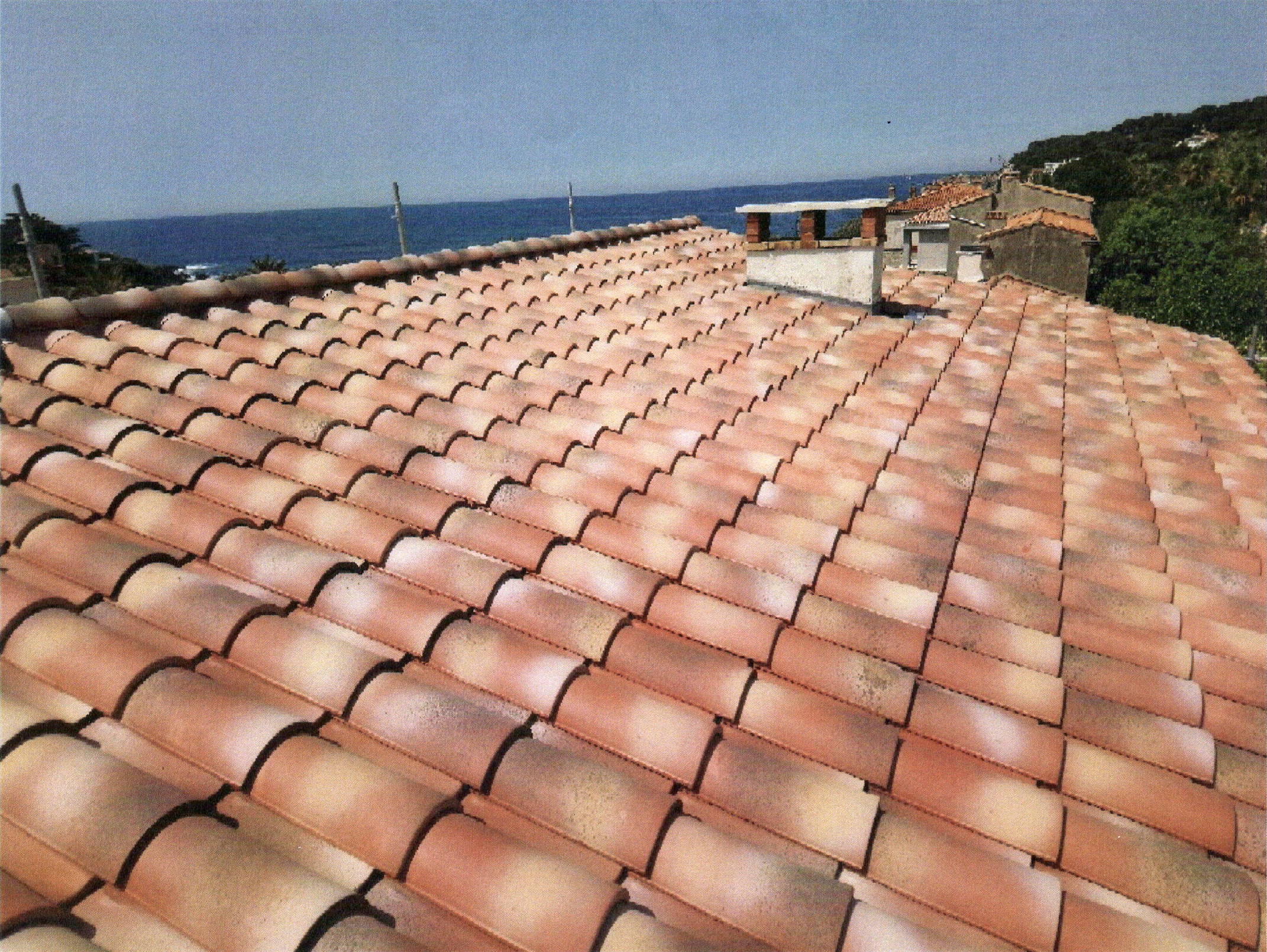 Photo travaux rénovation toiture par Stanegri Toiture, artisan couvreur zingeur toiture à Toulon